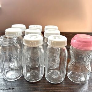 10 4-oz Glass Baby Bottles - EEUC 9 Evenflo and 1 Munchkin
